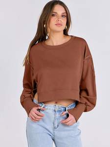 Sweats à capuche courts pour femmes sur mesure en gros, 100% coton molletonné, écologiques, respirants, logo frontal personnalisé, service OEM personnalisé - Product Image 2