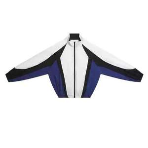 Conjunto personalizado de dos piezas para hombre, chaqueta cortavientos de nailon 100%, pantalones cortos, traje, chándal deportivo para correr - Product Image 6