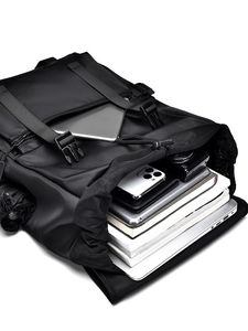 Mochila ligera de moda para ordenador portátil de poliéster con puerto USB impermeable y ecológica para viajes de estudiantes y uso diario - Product Image 2