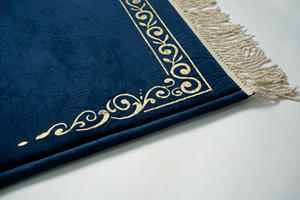 Tapis en polyester doux fait main, en peluche et design élégant, doux pour la peau, lavable avec des caractéristiques durables - Product Image 4