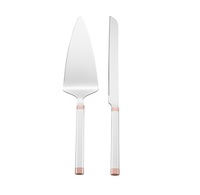 Serveur de gâteau en métal de qualité professionnelle le plus vendu avec une finition luxueuse pour les boulangeries de traiteur et le service de dessert de restaurant