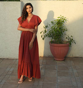 ชุดคาฟตันแขนสั้นโบฮีเมียนสีพื้นใส่ไปปาร์ตี้ฤดูร้อน - Product Image 1