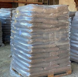 Granulés de bois de chauffage de pin et de sapin 6mm 8mm 15 Kg Europe, certifiés DIN EN Plus A1, pour poêles à granulés. - Product Image 3