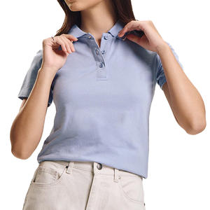 Polo de punto ligero para mujer con corte moderno y tela elástica que garantiza la facilidad y elegancia durante todo el día - Product Image 1