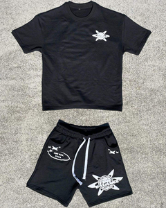 Camiseta Negra de Manga Corta para Hombre con Estampado del Logotipo del Planeta Blanco, Cuello Redondo Informal, Corte Regular, Camiseta de Jersey de Algodón - Product Image 3
