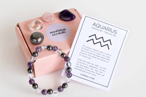 Kit exclusif de cristaux du zodiaque Aquarius avec 4 pierres roulées, carte et bracelet rond de 8 mm, kit de guérison naturelle - Product Image 5