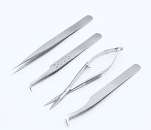 Pinzas Profesionales de Acero Alemán de Ingeniería, Anguladas a 45 y 90 Grados, con Agarre Suave para Pestañas y Extensiones de Pestañas - Product Image 1