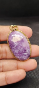 Colgante de Piedra Preciosa de Lepidolita Azul Natural de Alta Calidad en Latón, Joyería de Piedra Curativa Hecha a Mano - Product Image 6