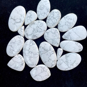 Cabujón de howlita blanca sin calentar, suelta pulida para hacer joyas piedra preciosa, piedra Natural hecha a mano - Product Image 1