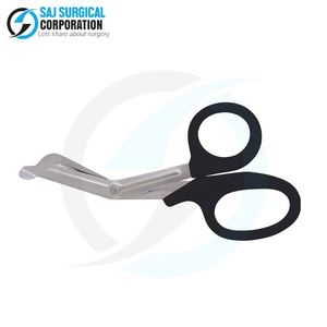 Ciseaux utilitaires compacts Conception pliante de 6 pouces avec verrouillage de sécurité Parfait pour les kits d'urgence de voyage et le camping - Product Image 4