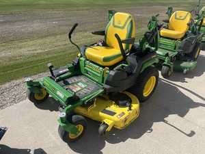 เครื่องตัดหญ้าแบบ Zero Turn ยี่ห้อ John Deere รุ่น Z530R ปี 2022 สภาพใหม่/มือสอง เครื่องยนต์ 2 จังหวะ สำหรับงานอุตสาหกรรม  ใช้งานสะดวกสบาย เหมาะสำหรับบ้านพักอาศัย  ขนาดใหญ่ 54 นิ้ว  แผงตัดหญ้าแข็งแรง - Product Image 1