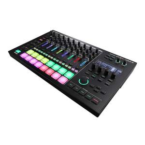 Nouvelles outils manuels MC 707 Groovebox pour la production musicale - Product Image 1