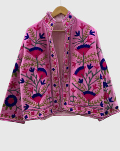 Veste en polaire rose brodée à la main avec col mandarin, manches longues, grande taille, pour femme adulte, style Prairie Chic, idéale pour le printemps - Product Image 3