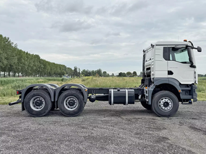 Camion à benne basculante 8x4 robuste 2024, grande capacité de charge, véhicule de chantier avec système de levage hydraulique, frais accidentels - Product Image 3