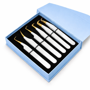 Ensemble de 6 pinces professionnelles pour extensions de cils, kit d'outils de beauté de précision en acier inoxydable, emballage premium - Product Image 1