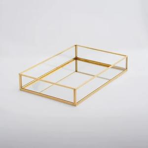 BANDEJA DE VIDRIO DE LATÓN ESPEJO DECORATIVO BANDEJA PARA SERVIR METAL Y ESPEJO MODERNO BANDEJA PARA SERVIR ALIMENTOS HECHO A MANO ALTA CALIDAD - Product Image 3