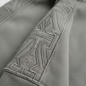 Sweat à capuche ample en molleton français lourd, brodé, écologique, en coton 500 g/m², style Art déco, effet vieilli, pour homme - Product Image 4