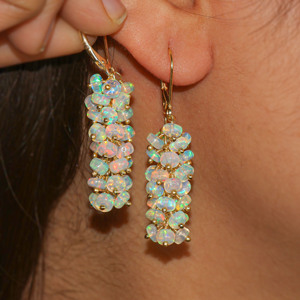 Pendiente de racimo con cuentas de ópalo blanco de Plata de Ley 925, joyería de boda hecha a mano, relleno de oro amarillo, Natural piedra de nacimiento, regalo para - Product Image 3