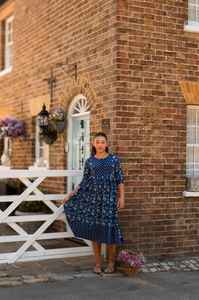 Nouvelle robe bohème Leyna pur coton bloc à la main imprimé marine blanc floral | Mode décontractée de vacances d'été éthique faite à la main - Product Image 6