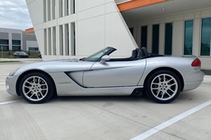 DODGE VIPER SRT-10 CABRIOLET 2003 D'OCCASION (LHD/RHD) - Product Image 3