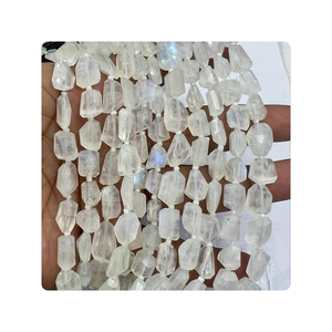 Venta al por mayor Premium Rainbow Moonstone Faceted Nuggets Gemstone Beads para la fabricación de joyas 10-12mm Tamaños personalizables - Product Image 3
