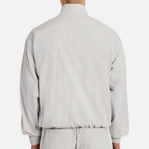 Conjunto Deportivo de Dos Piezas para Hombre, Cortavientos y Pantalones Cortos, Diseño Personalizado 2026, Ecológico, Estampado Sólido, Talla Grande, Estilo Urbano - Product Image 5