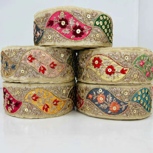 Borde de encaje bordado de Paisley con lentejuelas en tela de red estilo elegante romántico para vestidos étnicos saris Dupattas - Product Image 1