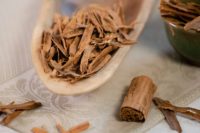 Cannelle de Ceylan crue séchée de haute qualité du Sri Lanka-Vente en gros en vrac