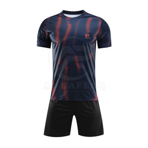 Uniforme de football pour hommes sur mesure de haute qualité, manches courtes, séchage rapide, respirant, 100% polyester - Product Image 1