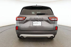 Voiture d'occasion de qualité abordable 2024 Ford Escape Platinum Conduite à gauche - Product Image 6