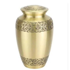 Grande urne de crémation en laiton antique avec gravure personnalisable et couvercle décoratif durable pour le stockage - Product Image 4