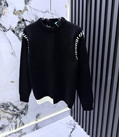 Pull tricoté à col rond pour homme, manches longues, contraste blanc et noir, motif lettres tendance, style décontracté streetwear, vente en gros