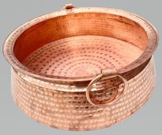 Bols de pédicure en cuivre écologiques fabriqués à la main avec des caractéristiques antimicrobiennes naturelles pour des soins des pieds axés sur l'hygiène - Product Image 6