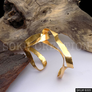 SOKU Gold Plated Christian Designer Handmade <b>Hammered</b> Statement Style Cuff and <b>Bangle</b> for Anniversary Occasion SKU6005 - Product Image 4