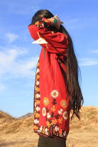 เสื้อโค้ทผ้าไหมตุรก์แมนงานปักมือสุดประณีต โดดเด่นเป็นเอกลักษณ์ เหมาะสำหรับทุกโอกาส - Product Image 6