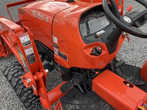 Kubota L2502HST 25HP <b>Wheel</b> Tractor 4WD for <b>Small</b> Farms Used with Low Hours - Product Image 5