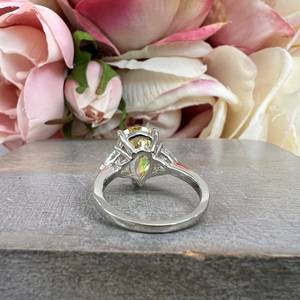 Nueva llegada pera corte Topacio amarillo 14K oro blanco piedra preciosa tres piedras anillo de compromiso para mujeres diamante joyería fina proveedor - Product Image 3
