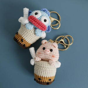 Pendentif en crochet en coton tressé à la main, série 'Thé au lait', motif dessin animé mignon, design 'poisson moche' créatif, porte-clés animal, ornement suspendu fait main - Product Image 3