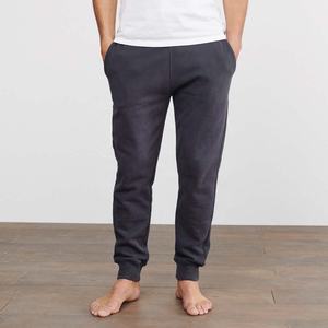 กางเกงวอร์มออกกำลังกายผู้ชายสำหรับฤดูหนาวปี 2026 ผลิตจากผ้าฝ้ายฟลีซ ยืดได้ 4 ทิศทาง ระบายอากาศได้ดี น้ำหนักเบา ทรงเข้ารูป มีเชือกผูก - Product Image 2