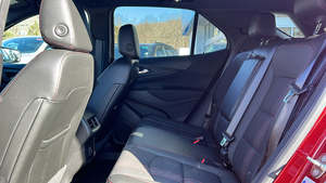 Rouge radiant 2023 Chevrolet Equino_x RS avec 1RS AWD utilisé avec sièges chauffants Sièges en cuir Toit ouvrant Jantes en alliage Ensemble RS - Product Image 3