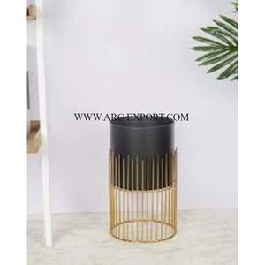 Lujosa maceta de flores de metal de latón antiguo y macetas anheladas a mano nuevos patrones de apariencia maceta de hogar y jardín de alto grado en la India - Product Image 6