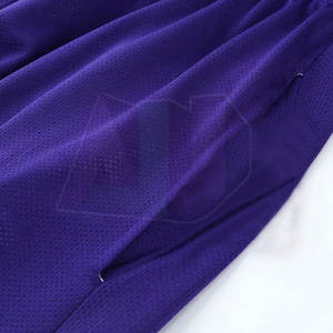 Vente directe d'usine, ensembles d'uniformes de basket-ball pour hommes, respirants, tissu 100% polyester, évacuation de l'humidité, légers, logos personnalisés - Product Image 5