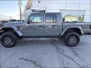 Jeep Gladiator Mojave d'occasion 2023 avec groupe Cold Weather - Product Image 2