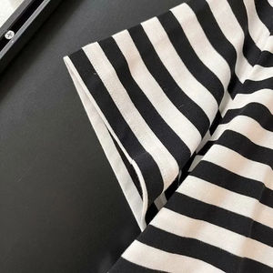 Camisetas de pana de manga corta con cuello alto y corte ajustado para mujer, con logotipo personalizado e impresión, ecológicas y antiarrugas - Product Image 2