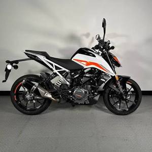 Used 2022 Duke 390 390cc Liquid Cooled <b>Engine</b> Gasoline Street Motorcycle Powerful & Reliable for Global Export - Product Image 2
