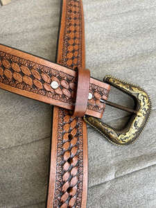Nouveau fait à la main Western élégant pleine fleur en cuir véritable hommes et femmes ceinture avec Floral peint à la main sculpté à la main marron ceintures usinées - Product Image 4