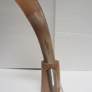 Taza para beber vikingo de cuerno de búfalo Natural, soporte de cuero de lujo hecho a mano, religioso ecológico para coleccionista de cerveza de hidromiel, regalos - Product Image 1