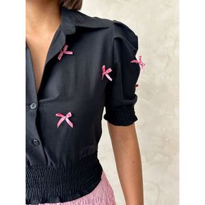 Blusas y Camisas para Mujer con Adornos de Botones en los Puños y Extremos de las Mangas, Venta al Por Mayor - Product Image 3