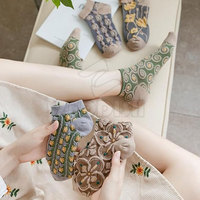 Usine en gros de haute qualité chaussettes décontractées Logo personnalisé imprimé longueur de l'équipage 100% laine tricoté épais respirant séchage rapide quotidien