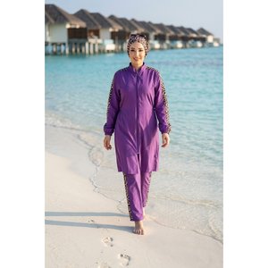Maillot de bain trois pièces modeste à fermeture éclair imprimé léopard violet, en Spandex/Nylon, motif fruits/lettres, pour la plage et les occasions de baignade - Product Image 1